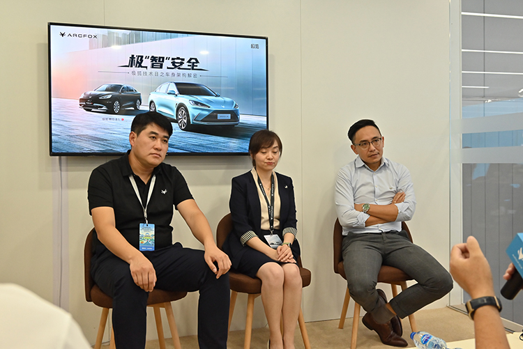 2021成都车展丨极狐汽车车身架构解密 车身安全的关键所在-第8张图片-科技快讯