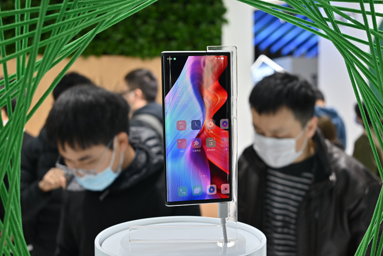 2021MWC丨OPPO启动闪充技术生态合作计划，并带来众多黑科技产品-第11张图片-科技快讯