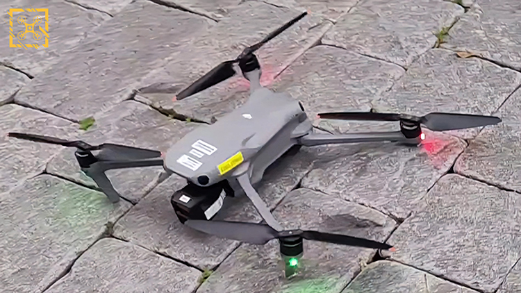 疑似大疆DJI Air 3无人机谍照曝光 双摄配置有望今年夏季亮相-第1张图片-科技快讯