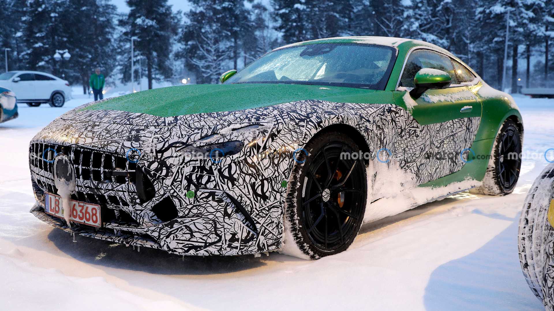 全新一代AMG GT外观曝光，配2.0T插混系统，峰值扭矩或达到1020牛&middot;米-第6张图片-科技快讯