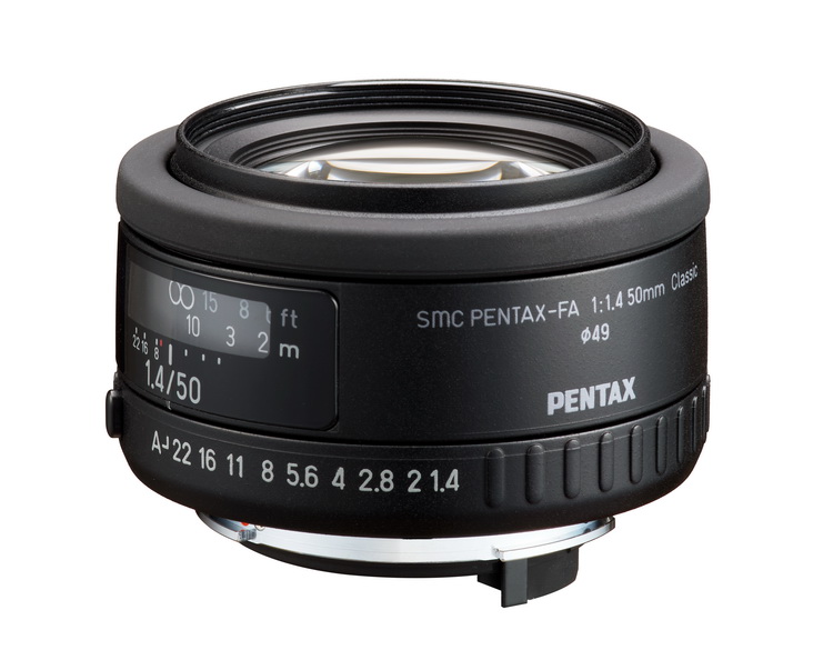 理光发售两款宾得50mm F1.4标头  光学结构源自胶片时代-第3张图片-科技快讯