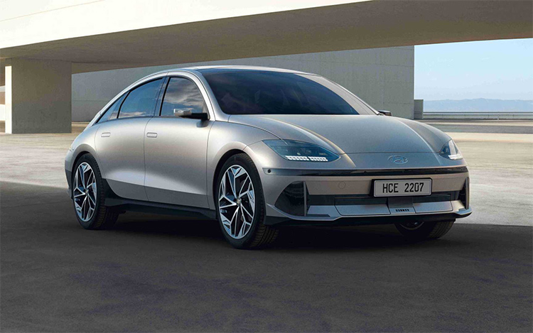 现代Ioniq 6正式发布：定位中型纯电轿车 续航610km-第1张图片-科技快讯