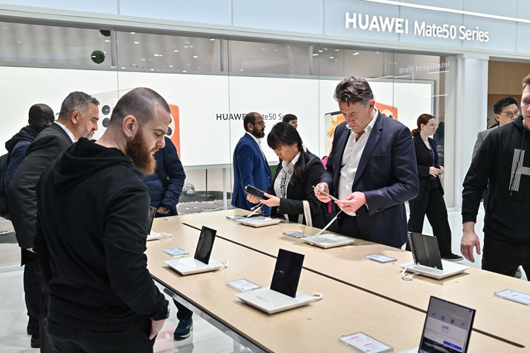 MWC2023 | 华为阐述绿色全光 *** ：未来将演进至5.5G-第4张图片-科技快讯