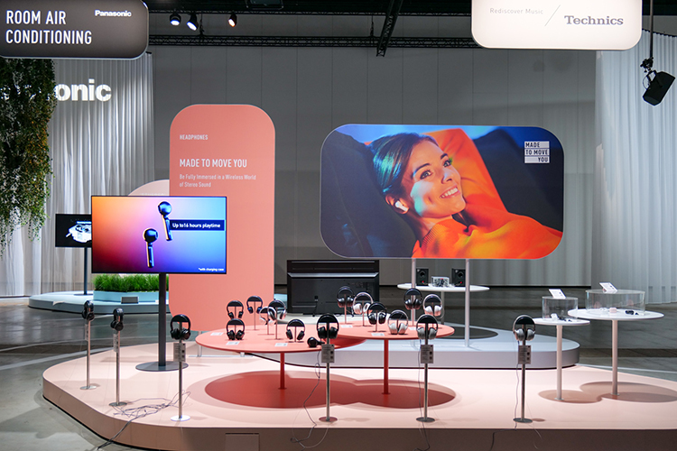 IFA2022 | 松下展出无线OLED电视 一根线缆挂起来-第4张图片-科技快讯