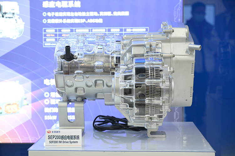 走进赛力斯两江智慧工厂：AITO问界M5制造基地 产线高度自动化-第1张图片-科技快讯