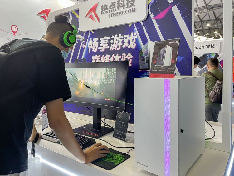 CTiS2021 | 如何笑对蜂拥而来的3A大作？这套发烧级电脑是你的菜-第10张图片-科技快讯