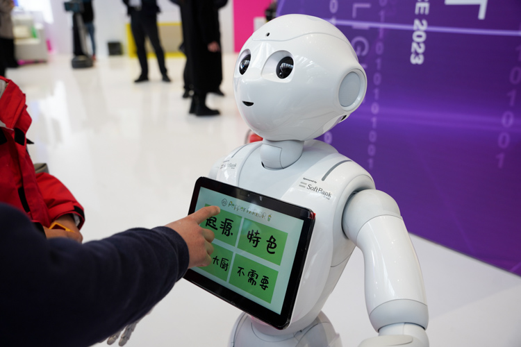 GAIDC2023丨软银机器人通过餐厅展示Pepper-第2张图片-科技快讯
