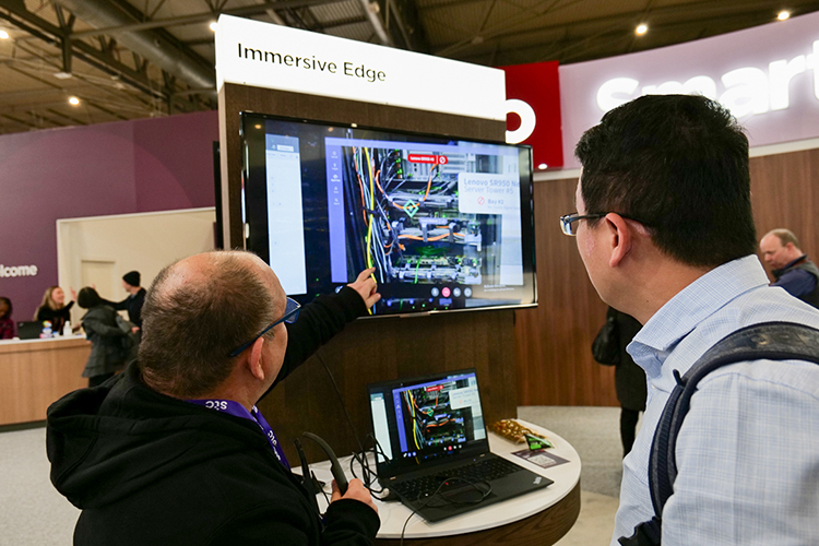 MWC2023 | 联想展示卷轴屏手机与笔记本概念产品 探索屏幕延展新用途-第16张图片-科技快讯