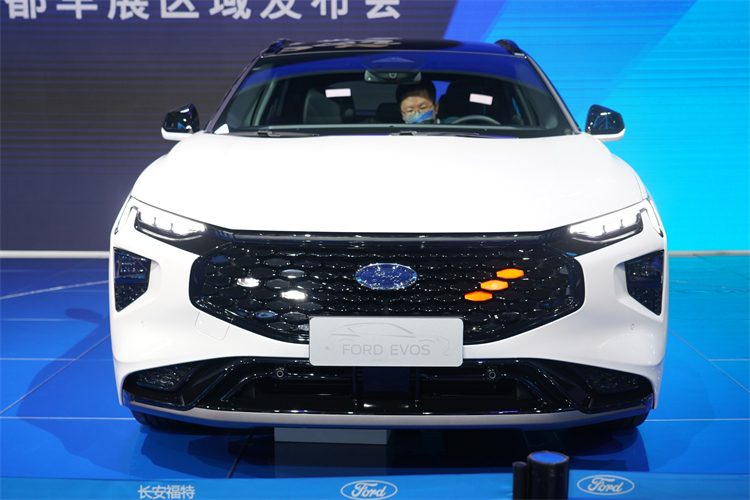 2021成都车展丨长安福特新老成员齐亮相，除了Mach-E和EVOS还有三缸-第1张图片-科技快讯