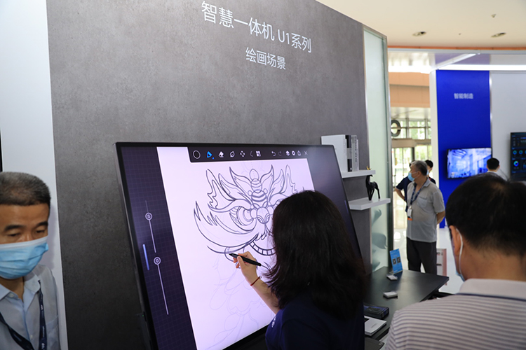 InfoComm 2021丨京东方显示展会现场 展示P0.9玻璃基Mini LED-第3张图片-科技快讯
