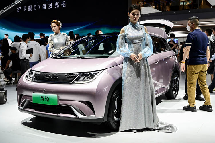 2022成都车展 | 比亚迪首发护卫舰07：22万元起-第4张图片-科技快讯