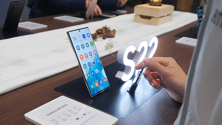 三星Galaxy S22系列国行版发布，骁龙8芯片，售价更高上万元-第7张图片-科技快讯