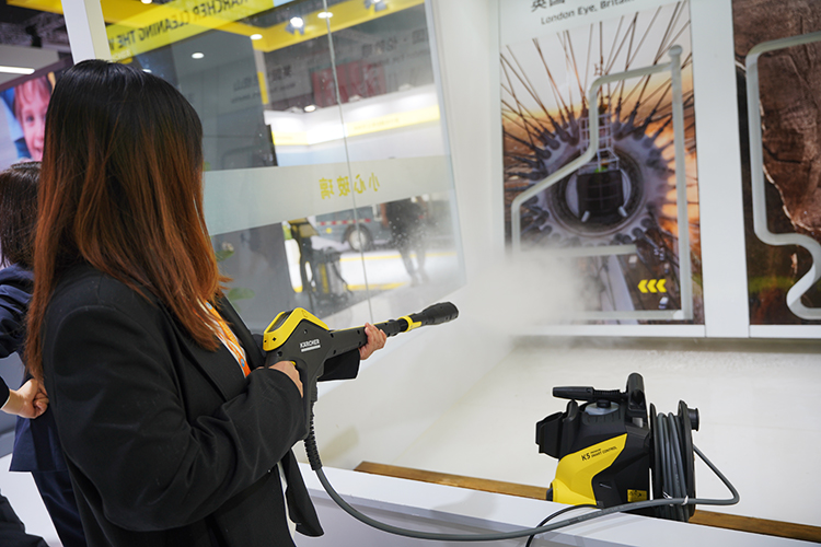 CIIE2023丨为国内用户提供便利清洁服务 卡赫清洁设备点亮智能科技树-第4张图片-科技快讯