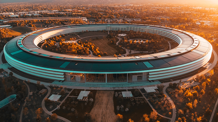 苹果可能要在WWDC2024上发力AI了 iOS18的Siri将会更加智能-第1张图片-科技快讯
