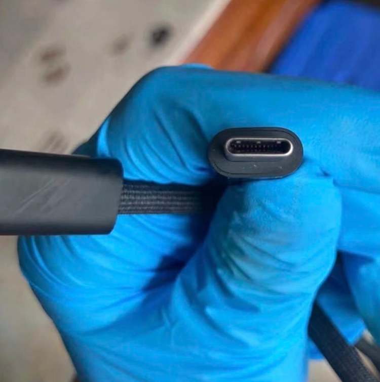 苹果iPhone 15 Pro数据线参数曝光：支持USB 4 Gen2，更高功率可达150W-第1张图片-科技快讯