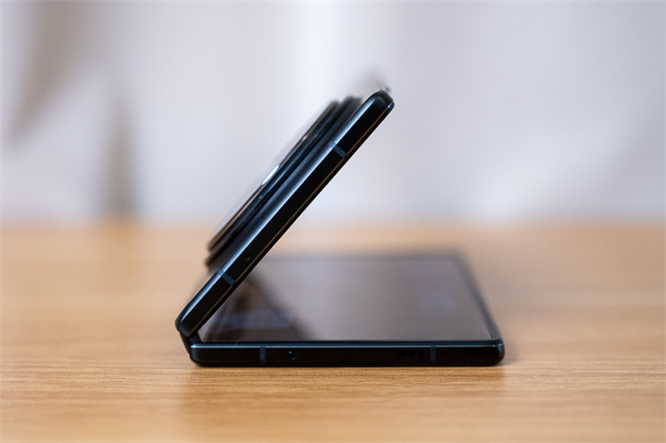 "官宣"加入苹果全家桶？6999元起的vivo X Fold3更轻更强，更适合果粉！-第4张图片-科技快讯