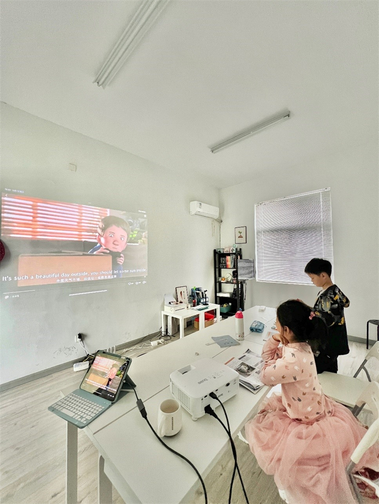 小型教培工作室投影设备需要具备哪些要素？-第7张图片-科技快讯