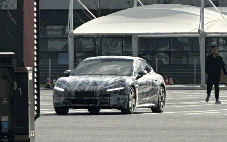 雷军首次透露，小米汽车"十倍投入"100亿经费还将"守正出奇"？-第3张图片-科技快讯