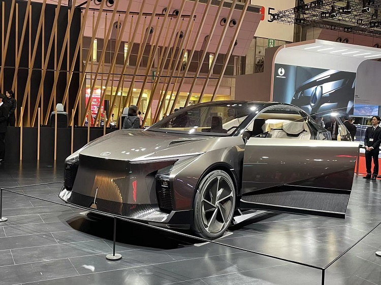 2023东京车展：定位旗舰电动车型，雷克萨斯LF-ZL概念车亮相-第1张图片-科技快讯