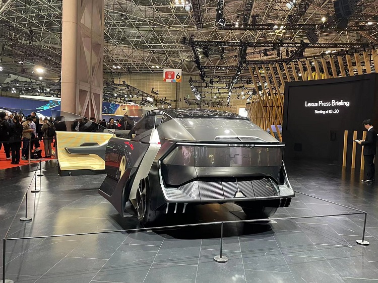 2023东京车展：定位旗舰电动车型，雷克萨斯LF-ZL概念车亮相-第3张图片-科技快讯