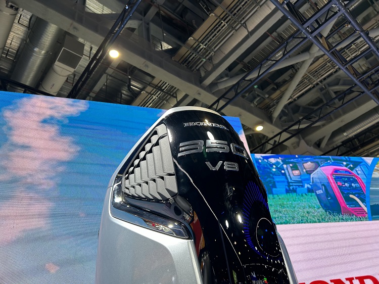 CIIE2023丨"大飞"专用 本田首款V8船用外机国内首次亮相-第2张图片-科技快讯