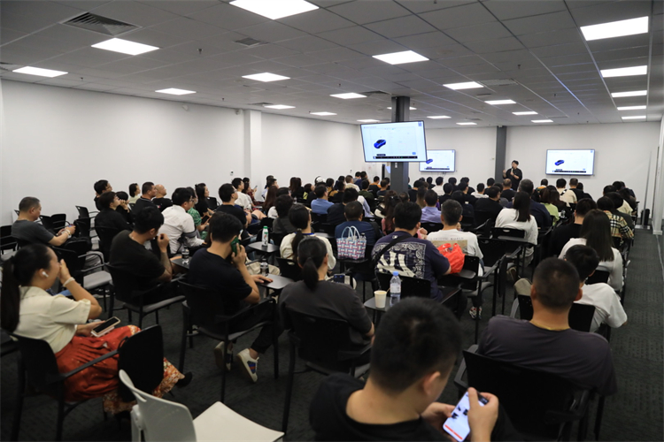 直击特斯拉Model 3焕新版国内交付，全流程十足惊喜！-第5张图片-科技快讯