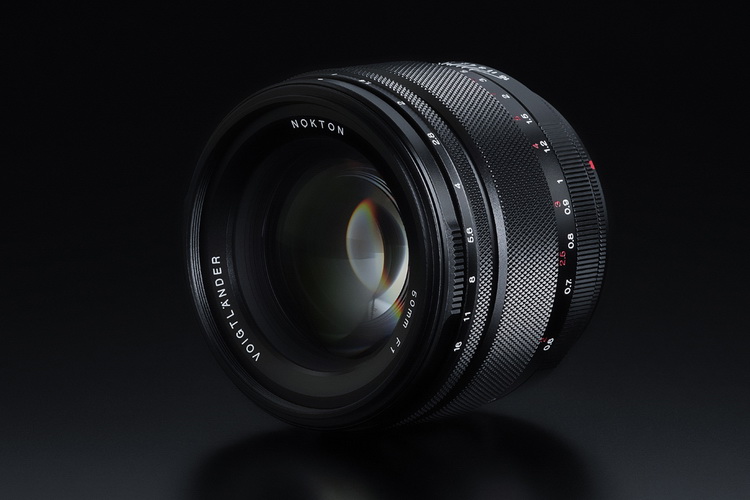 福伦达50mm F1上市 佳能RF卡口副厂镜头何时迎来希望？-第1张图片-科技快讯