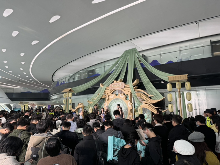 《逆水寒》小寒国风节反响热烈，AI加持活跃玩家破亿-第1张图片-科技快讯