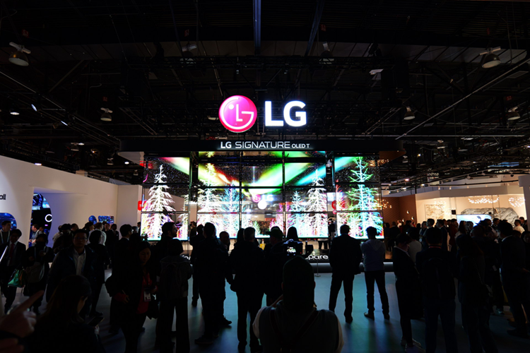 CES2024丨透明电视来了！LG发布全球首款无线透明OLED电视，今年上市-第1张图片-科技快讯