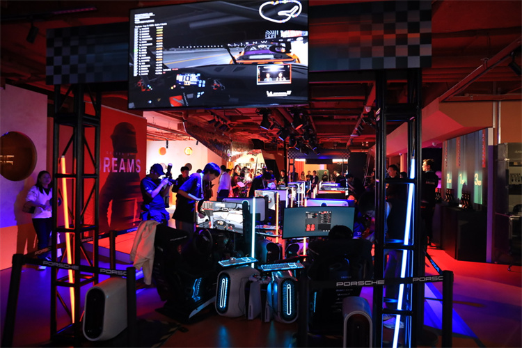 ALIENWARE外星人助力保时捷电竞挑战赛"境界全开"，纵享专业游戏体验-第8张图片-科技快讯