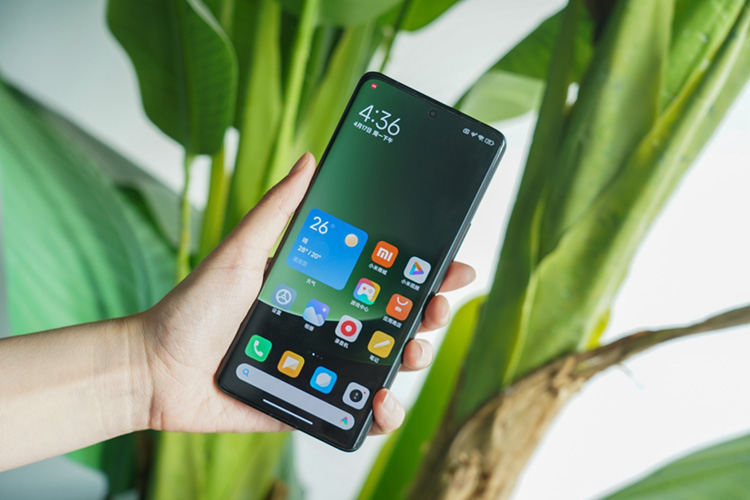 MIUI 15爆10月发，接入AI大模型，能否和华为"掰掰手腕"？-第1张图片-科技快讯