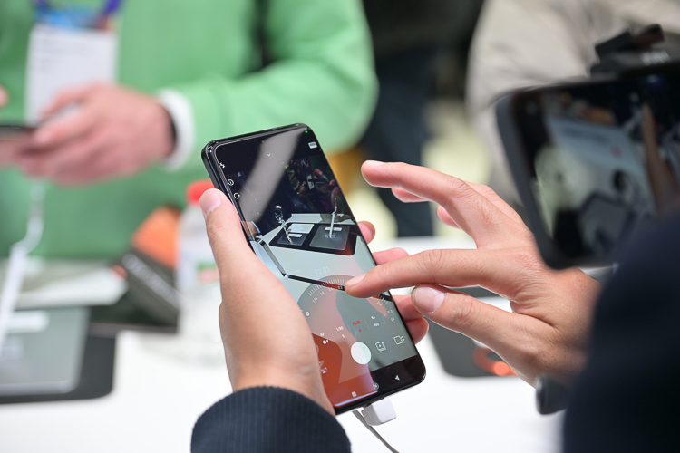 MWC2024丨小米14 Ultra海外价格贵了近一倍，小米汽车国内预计第二季度交付-第4张图片-科技快讯