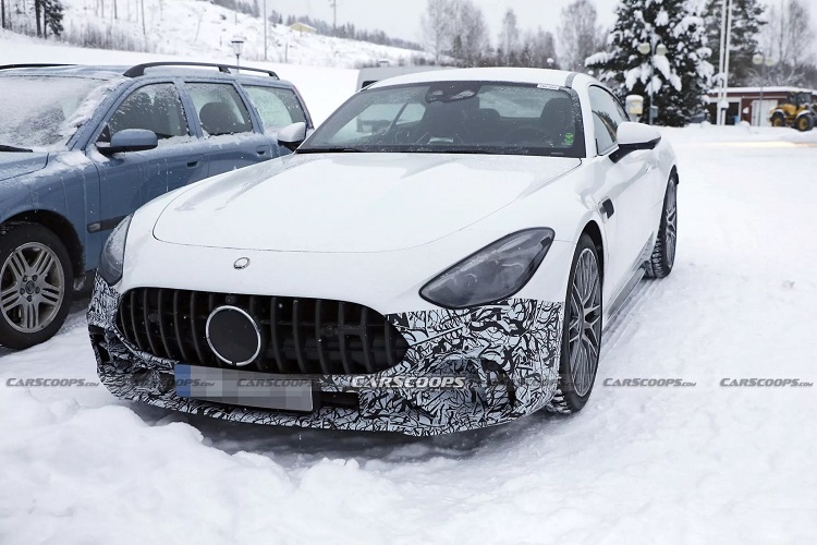 2.0T AMG？梅赛德斯-AMG GT 43冬测谍照曝光-第1张图片-科技快讯