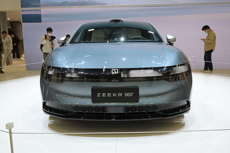 2023广州车展丨零百加速2.84秒，极氪007全球首秀广州车展预售22.49万元起-第5张图片-科技快讯