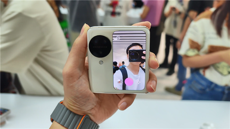 "小折叠，只选OPPO" OPPO Find N3 Flip哪里来的底气？-第8张图片-科技快讯