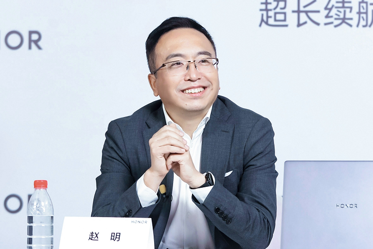 华为手机卖爆，荣耀压力大不大？ 赵明：比拼创新，在这一点荣耀谁都不怕-第2张图片-科技快讯
