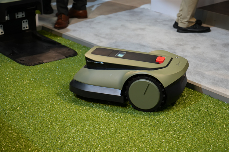 CES2024丨科沃斯一站式清洁中心等多款新品亮相CES，全屋清洁拿捏！-第6张图片-科技快讯