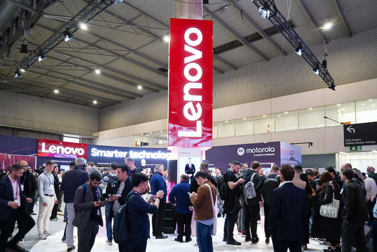 MWC2024丨透明屏笔记本与卷轴屏手机令人大开眼界，联想创新产品齐登场-第1张图片-科技快讯