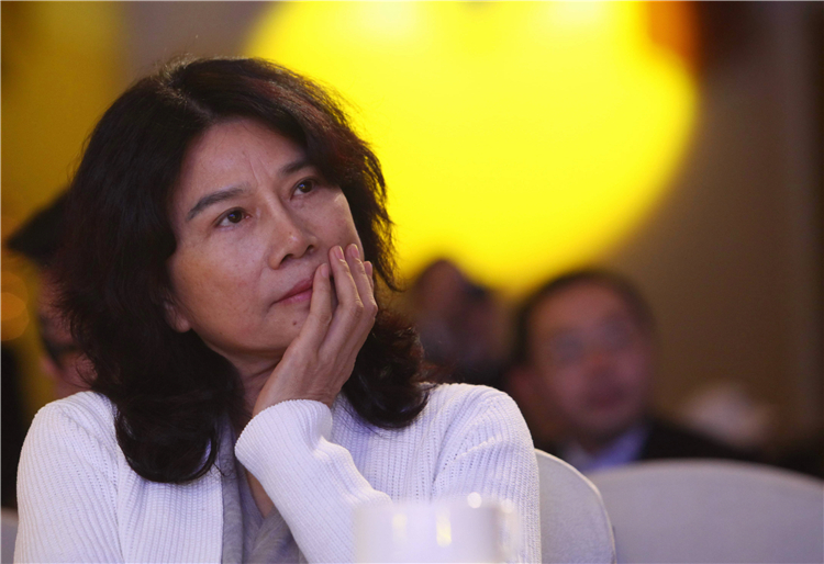 怒斥孟羽童携手王自如被网友痛骂，70高龄的董明珠尚能饭否？-第9张图片-科技快讯