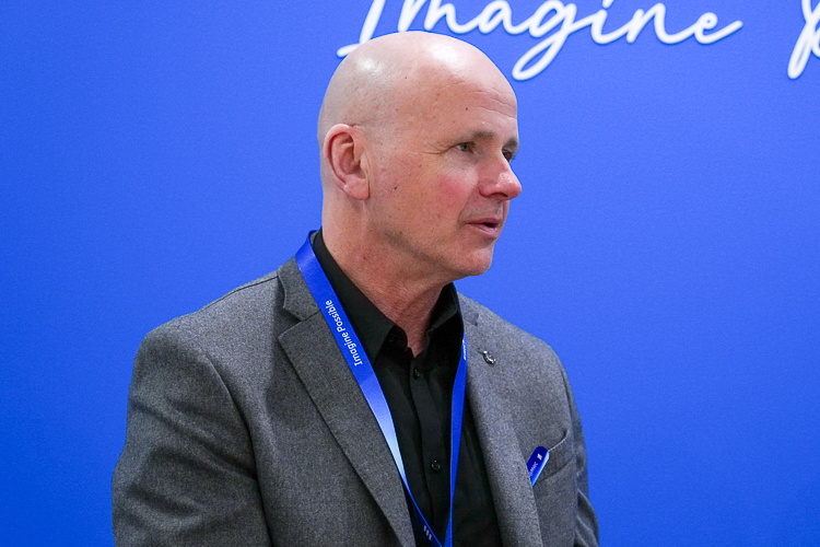 MWC2024丨专访爱立信高管：5G Advanced与Open RAN两手抓，同时拥抱生成式AI-第3张图片-科技快讯