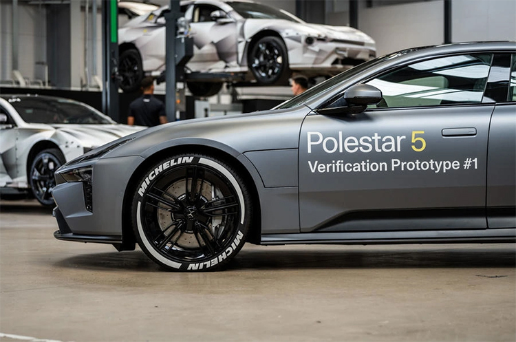 定位中大型4门GT轿跑，极星发布Polestar 5最新官图-第2张图片-科技快讯