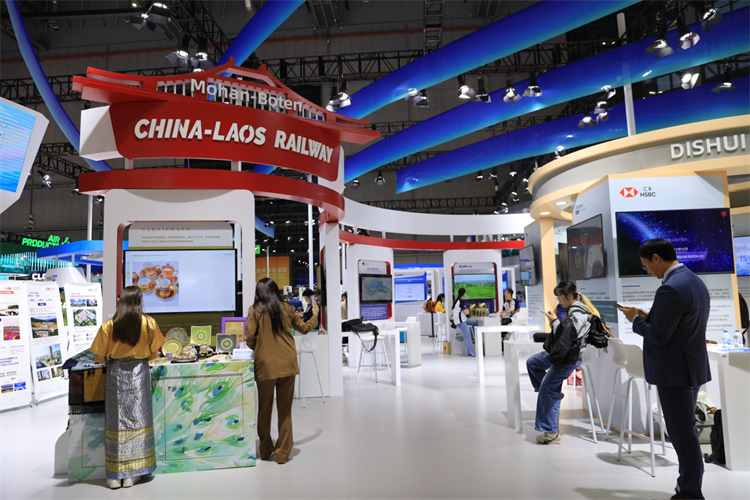 CIIE2023丨百家企业"组团"参展，2700平的临港展示区看点满满-第7张图片-科技快讯