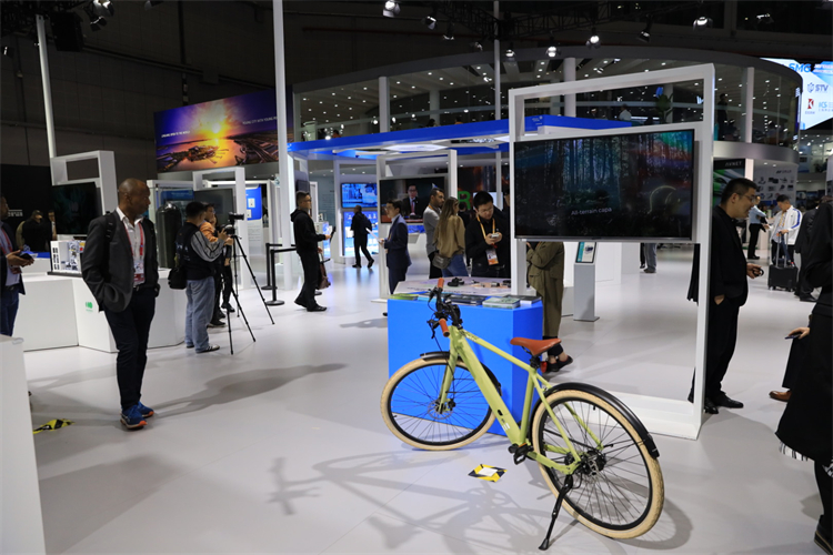 CIIE2023丨百家企业"组团"参展，2700平的临港展示区看点满满-第4张图片-科技快讯