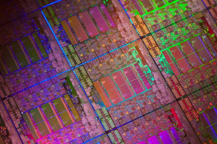 Intel制程工艺传闻不断：CEO亲自来反驳-第2张图片-科技快讯