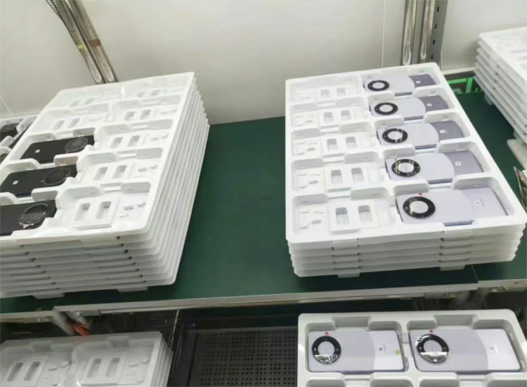 华为Mate 60真机曝光，或将与iPhone15同日发布，余承东硬刚库克胜算有几分-第3张图片-科技快讯