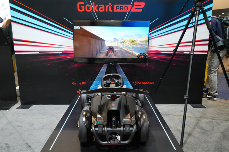 CES2024 | 智能割草机器人、电助力自行车？九号新品CES引围观-第9张图片-科技快讯