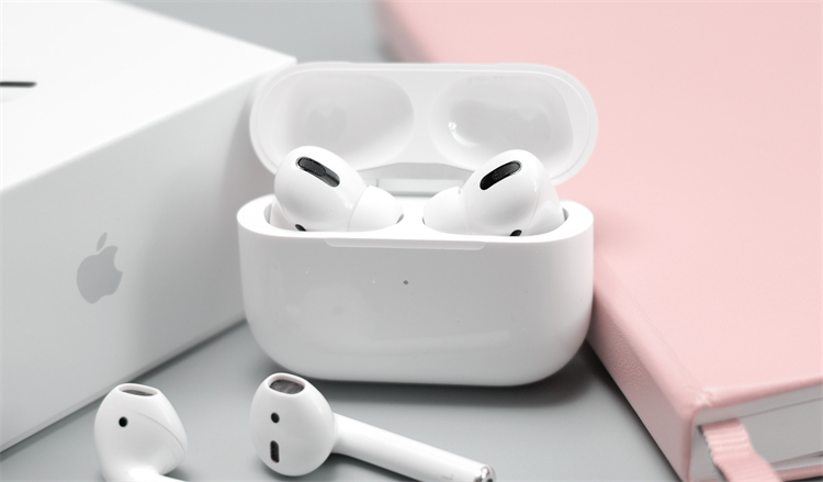 苹果耳"洞"大开，计划推出带摄像头的AirPods，这能够干嘛？-第3张图片-科技快讯