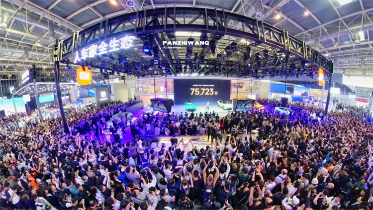 不只有车企CEO的互动艺术，2024北京车展正在上演一场大战-第1张图片-科技快讯