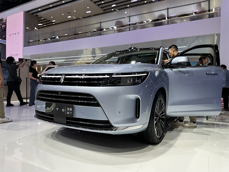 高压平台、智能化 2023成都车展让我们看到了国产汽车领域的新趋势-第8张图片-科技快讯