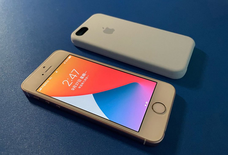 网传iPhone SE 4推迟到2025年发布，搭载自研5G基带-第1张图片-科技快讯